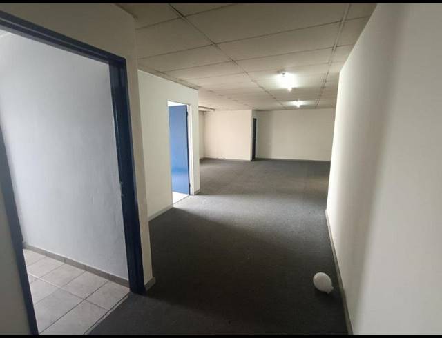 INDUSTRIAL PROPERTY TO RENT IN ROBERTVILLE